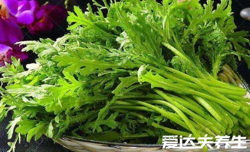 茼蒿菜的作用與功效，預(yù)防便秘等五大功效