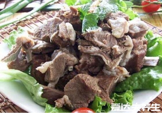 燉羊肉最忌諱兩種佐料，加料酒不僅不去腥反而令肉變酸