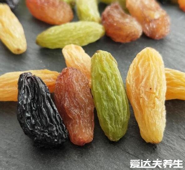 吃葡萄干有什么好處，能預(yù)防貧血和心腦血管疾病并降低膽固醇