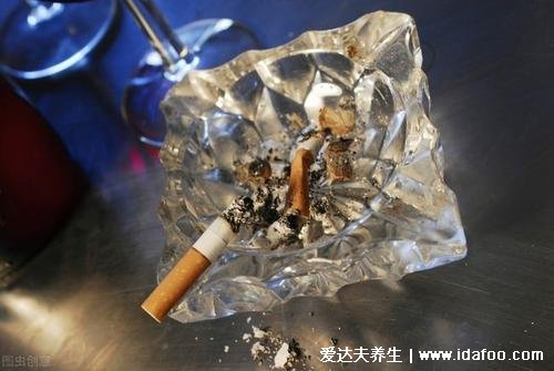 煙灰缸為什么不能放水什么意思，希望你永遠不要懂的梗