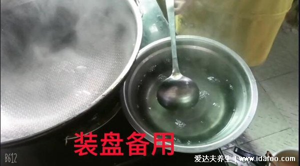 最簡(jiǎn)單白涼粉制作果凍的方法，5個(gè)步驟做出健康果凍（附視頻）