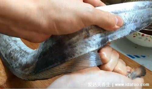 帶魚(yú)怎么處理干凈視頻，5個(gè)詳細(xì)步驟圖文教你處理