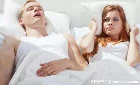 為什么打呼嚕的男生比女生多，這種面相的男人最容易打鼾