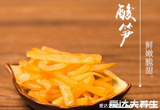 鯡魚罐頭為什么這么臭還有人吃，自然發(fā)酵產(chǎn)生臭味(是瑞典的傳統(tǒng)食物)