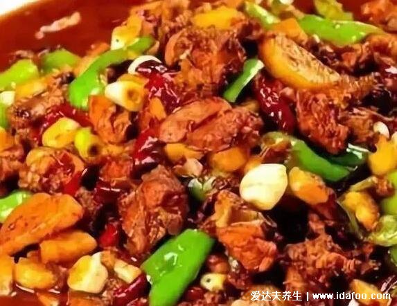 中國(guó)十大硬菜圖片，年夜飯餐桌的特色美食(各地特色美食盤點(diǎn))