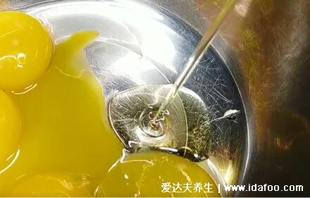 普通面粉可以做蛋糕嗎，可以附紙杯蛋糕制作配方(低筋面粉更適合) 