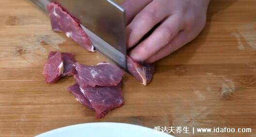 粉條怎么做好吃家常做法，牛肉砂鍋粉條簡單做法營養(yǎng)好吃(附詳細步驟)