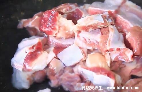 驢肉怎么燉好吃又爛，土豆紅燒驢肉好吃沒有腥味(附視頻做法)