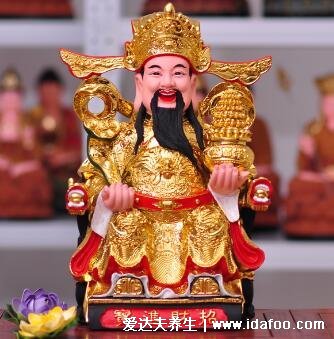 財(cái)神畫像掛在家里什么位置好，文財(cái)神面向大門財(cái)運(yùn)會(huì)泄露