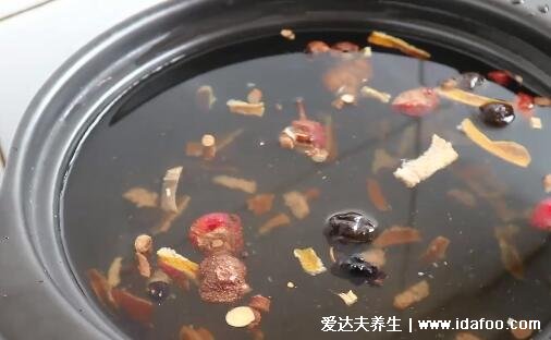 酸梅湯制作方法與材料配方，用鐵鍋?zhàn)鲭y怪不好喝(8種原料比例)