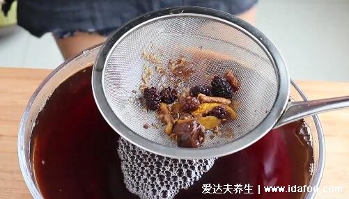 酸梅湯制作方法與材料配方，用鐵鍋?zhàn)鲭y怪不好喝(8種原料比例)