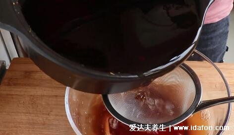 酸梅湯制作方法與材料配方，用鐵鍋?zhàn)鲭y怪不好喝(8種原料比例)