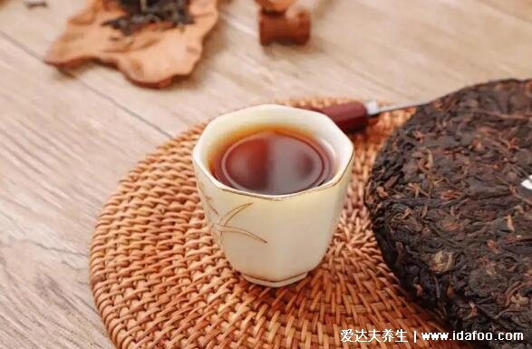 普洱茶什么季節(jié)喝為宜，夏季普洱生茶清熱解暑(四季喝功效不同)