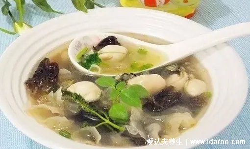 六月后多喝2碗「肉湯」安神補陽氣，冬病夏治正當時